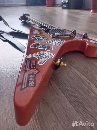 Электро гитара Washburn Lion