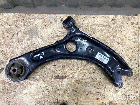 Рычаг с шаровой передний Hyundai Tucson 3