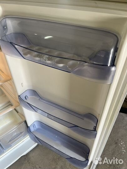 Холодильник в хорошем состоянии