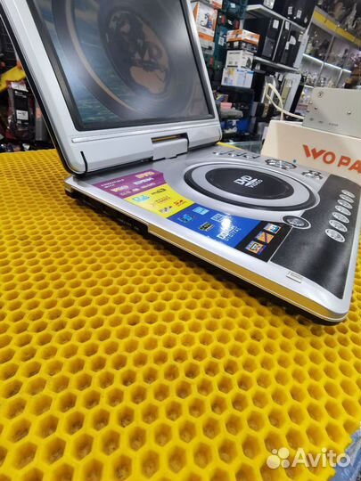 Портативный видеопроигрыватель