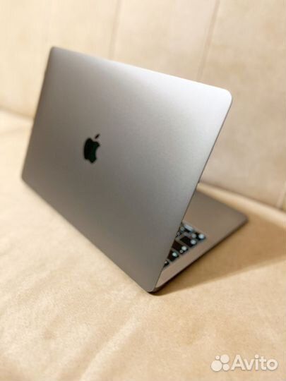 Apple MacBook Air 13 2020 m1