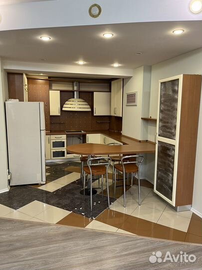 Кухонный гарнитур бу в хорошем состоянии