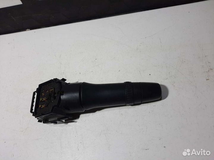 Переключатель стеклоочистителей Mitsubishi Pajero4