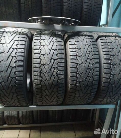 Pirelli Ice Zero 235/55 R17