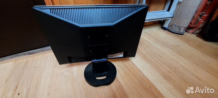 Продаю ЖК монитор