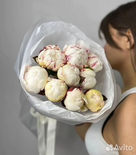 Пионы букет