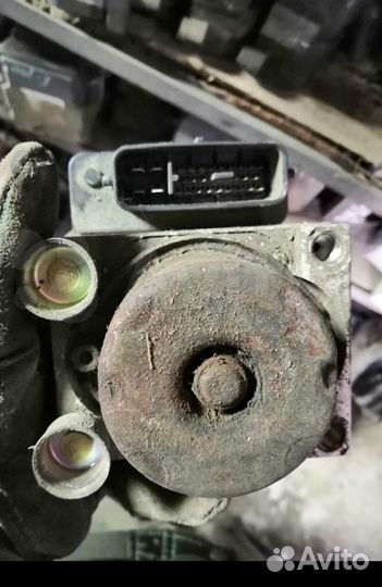 Блок абс лансер9