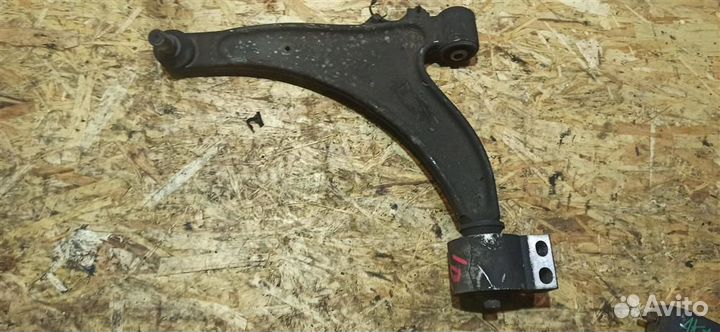 Рычаг передний левый Opel Insignia