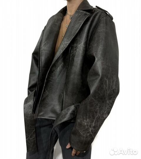 Кожаная куртка косуха оверсайз
