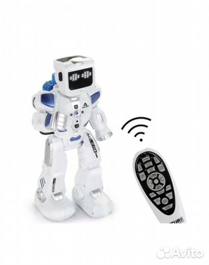 Робот на пульте управления