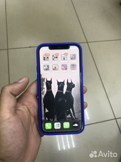 Телефон iPhone12