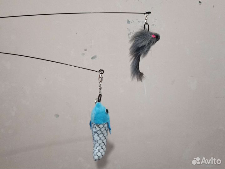 Игрушка для кошек на присоске