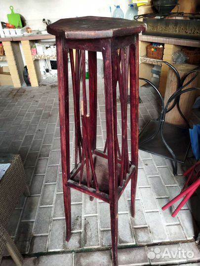 Антикварная этажерка