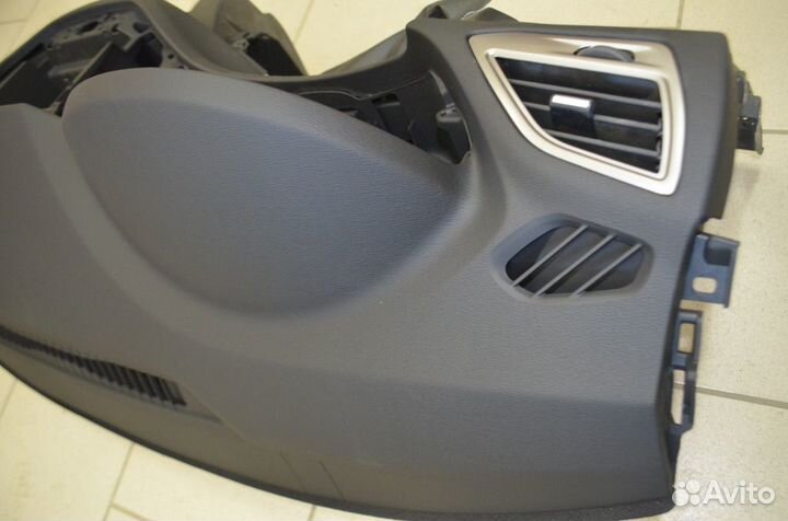 Торпедо панель приборов Лада Веста