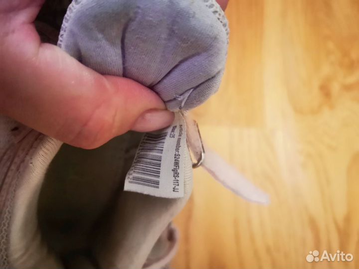 Кроссовки для девочки 25