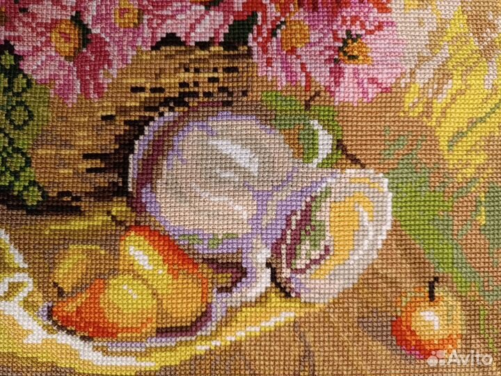 Картина, вышитая крестом 