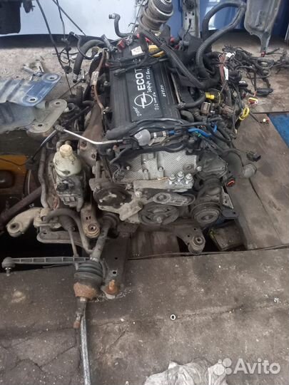 На разбор опель зафира 2,2 бензин, механика. 2010