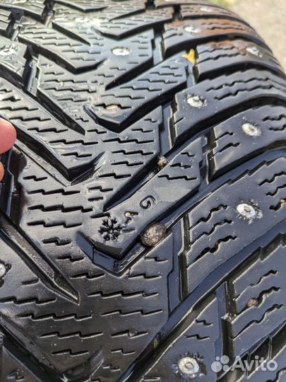 Nokian Tyres Hakkapeliitta 8 225/50 R17 94T