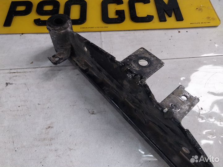 Тяга левая правая BMW M5 F10