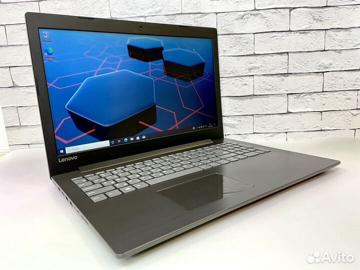 Ультрабук Lenovo на i3 + SSD для работы в офисе