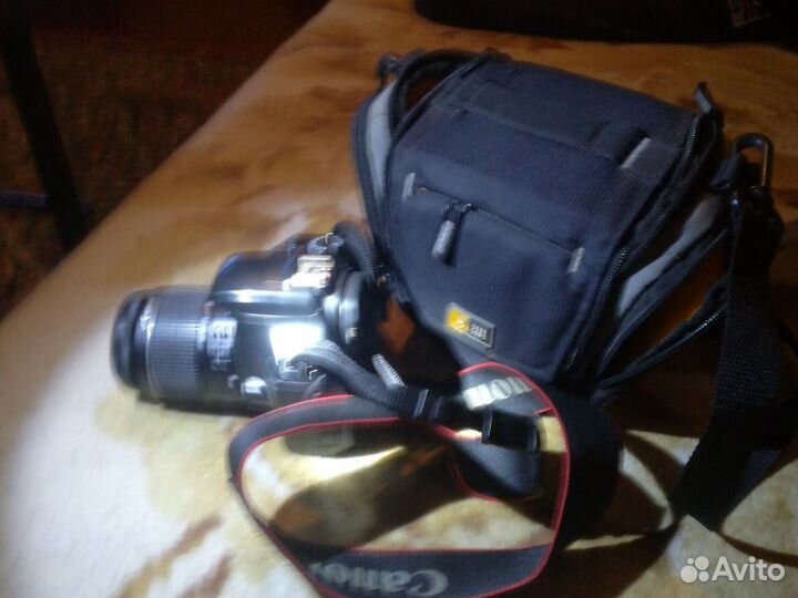 Зеркальный фотоаппарат