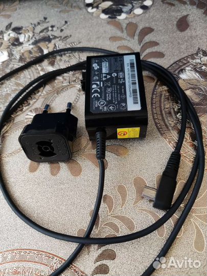 Блок питания Acer Iconia Tab HU10135-11055