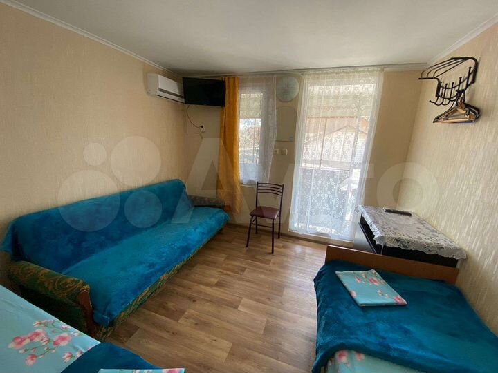 Комната 16 м² в 4-к., 1/2 эт.