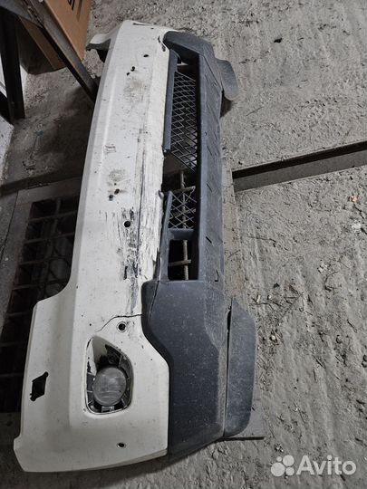 Бампер Jeep grand cherokee wk2 передний