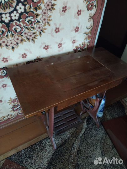 Швейная машина подольск ножная