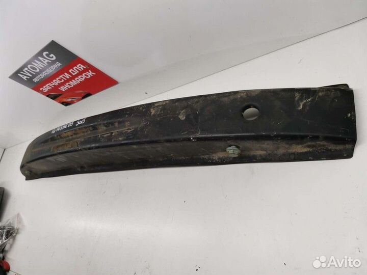 Усилитель бампера задний (Volkswagen Passat)