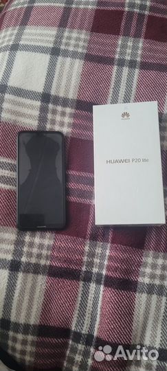 HUAWEI P20 Lite, 4/64 ГБ