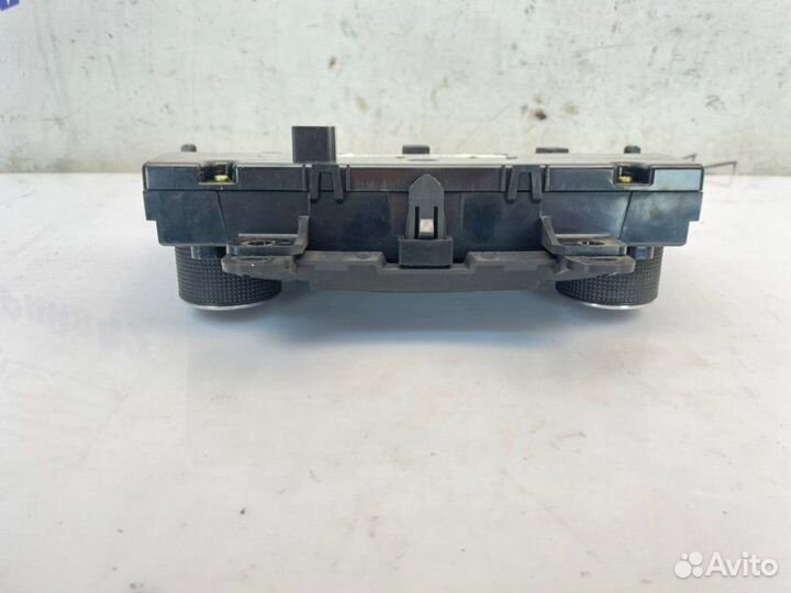 Блок управления климат-контролем Chevrolet Cruze