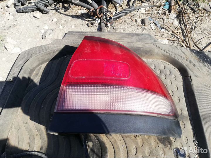Фонарь задний Мазда 626 GE