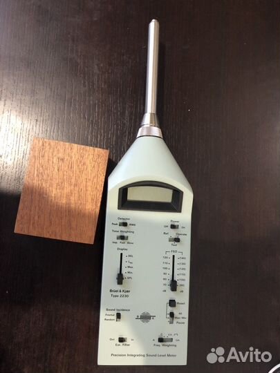 Bruel & Kjaer 2230