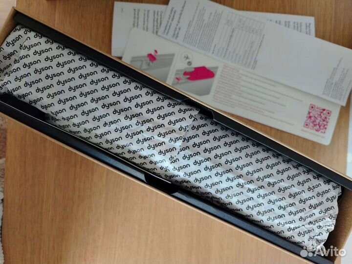 Утюжок для волос Dyson UN 3481