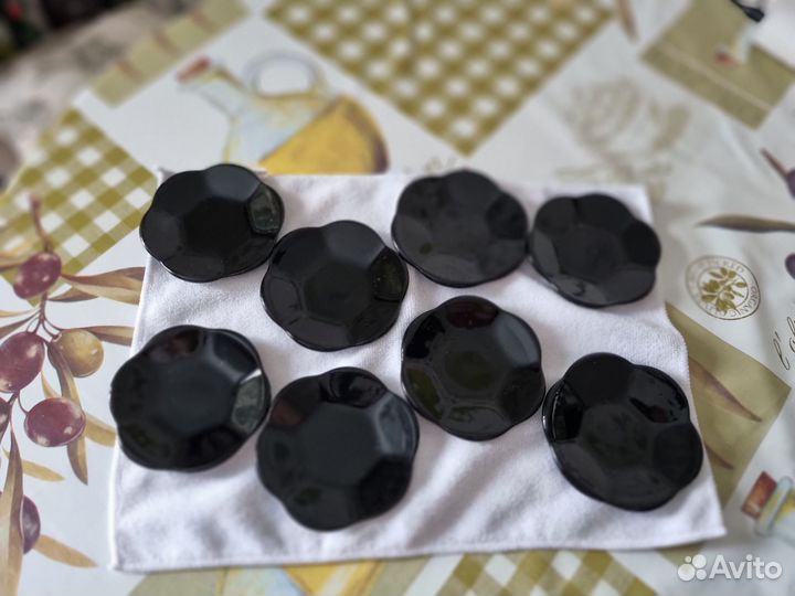 Чашки с блюдцами