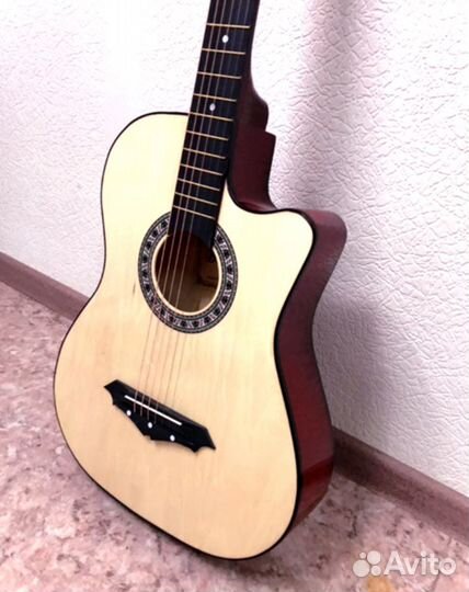 Гитара новая