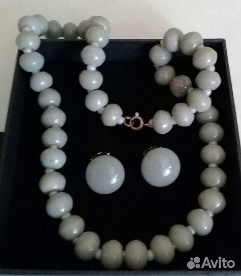 Бусы и клипсы Чехословакия, винтаж, 1970 г