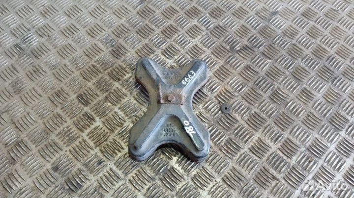 Натяжная плита кронштейна подушек Man Tgx