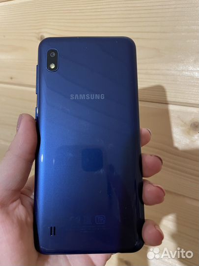 Samsung Galaxy A10, 2/32 ГБ