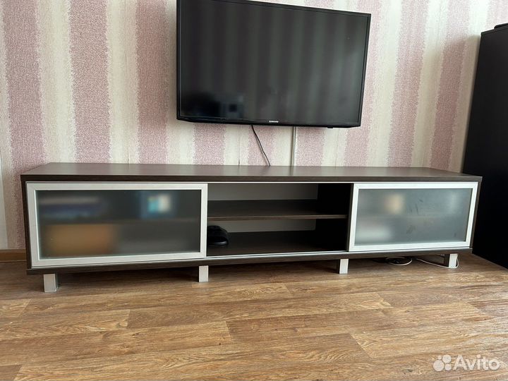 Тумба под телевизор