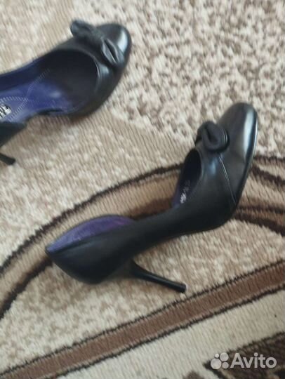 Туфли женские 39 размер черные