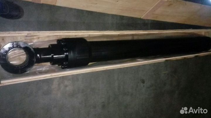 Гидроцилиндр стрелы Caterpillar 330D