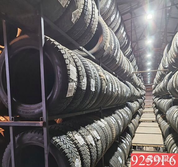 Hankook Winter I'Pike 215/65 R17 100H