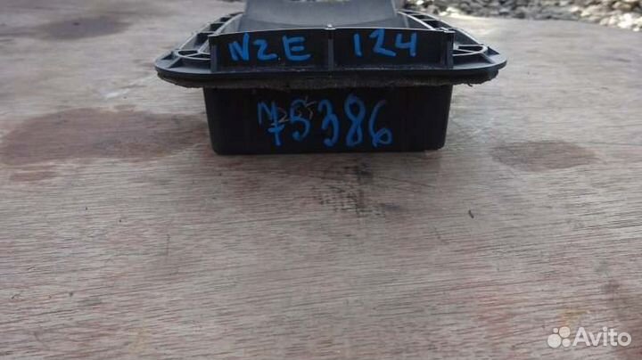 Клапан вентиляции салона Toyota Allex NZE124