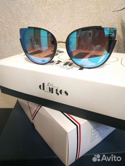 Солнцезащитные очки Louis Vuitton