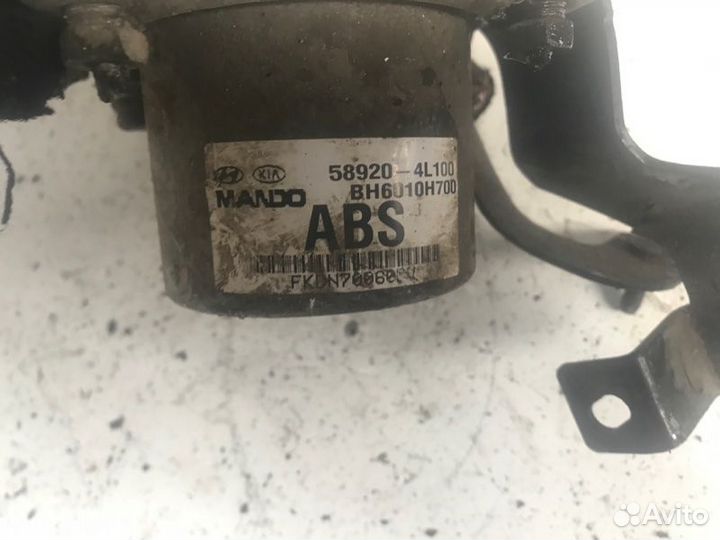 Блок abs передний Hyundai Solaris RB G4FA 2013