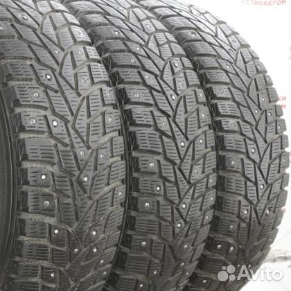 Dunlop SP Winter Ice 02 215/60 R16
