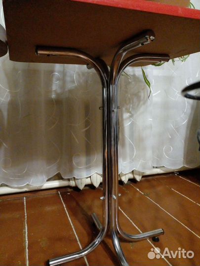 Столы для кафе