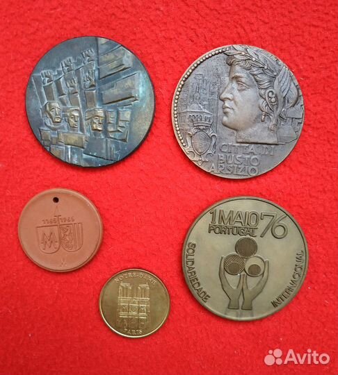 Зарубежные медали